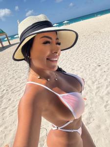 607373975: Chica busca chico en Mallorca