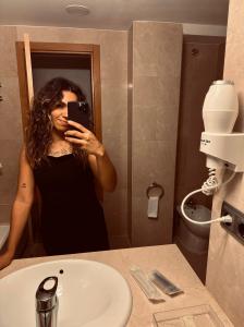 674475801: Chica busca chico en Alicante