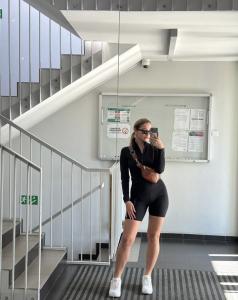 641126264: Chica busca chico en Gerona