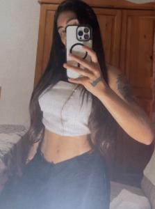 672884026: Chica busca chico en Barcelona