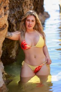Chica busca chico en Huelva: 