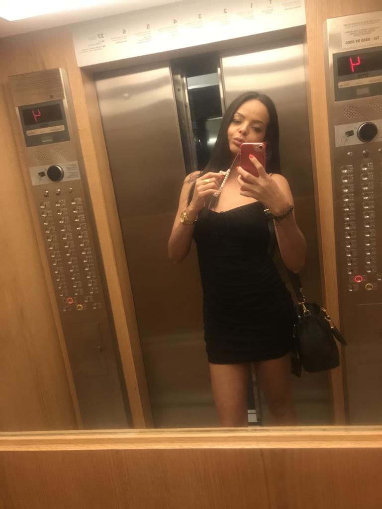 Chica busca chico en Barcelona: 