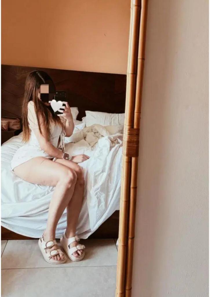 Chica busca chico en Huelva: 