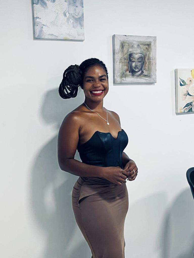 627572377: Chica busca chico en Madrid