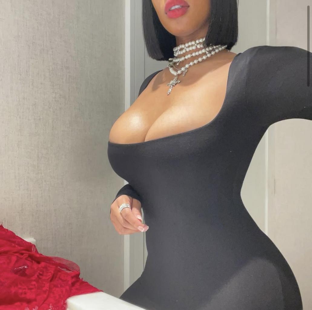 Chica busca chico en Granada: 