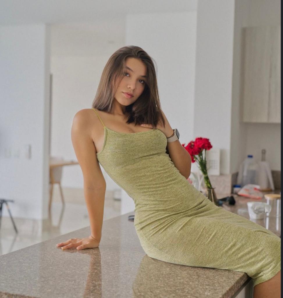 632870982: Chica busca chico en Cádiz