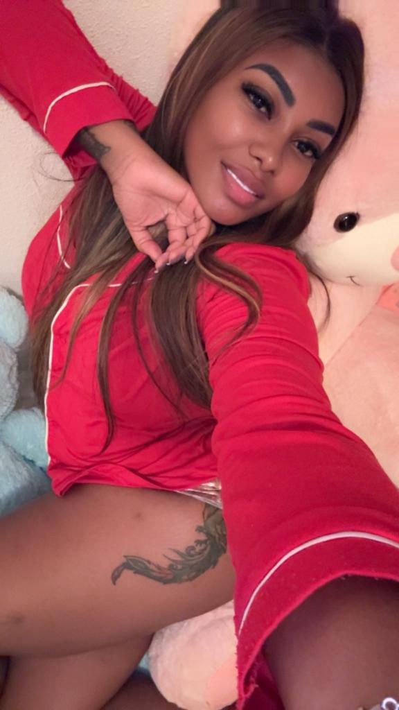 Chica busca chico en Sevilla: 