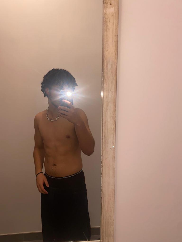 Chico busca chica en Pontevedra: 