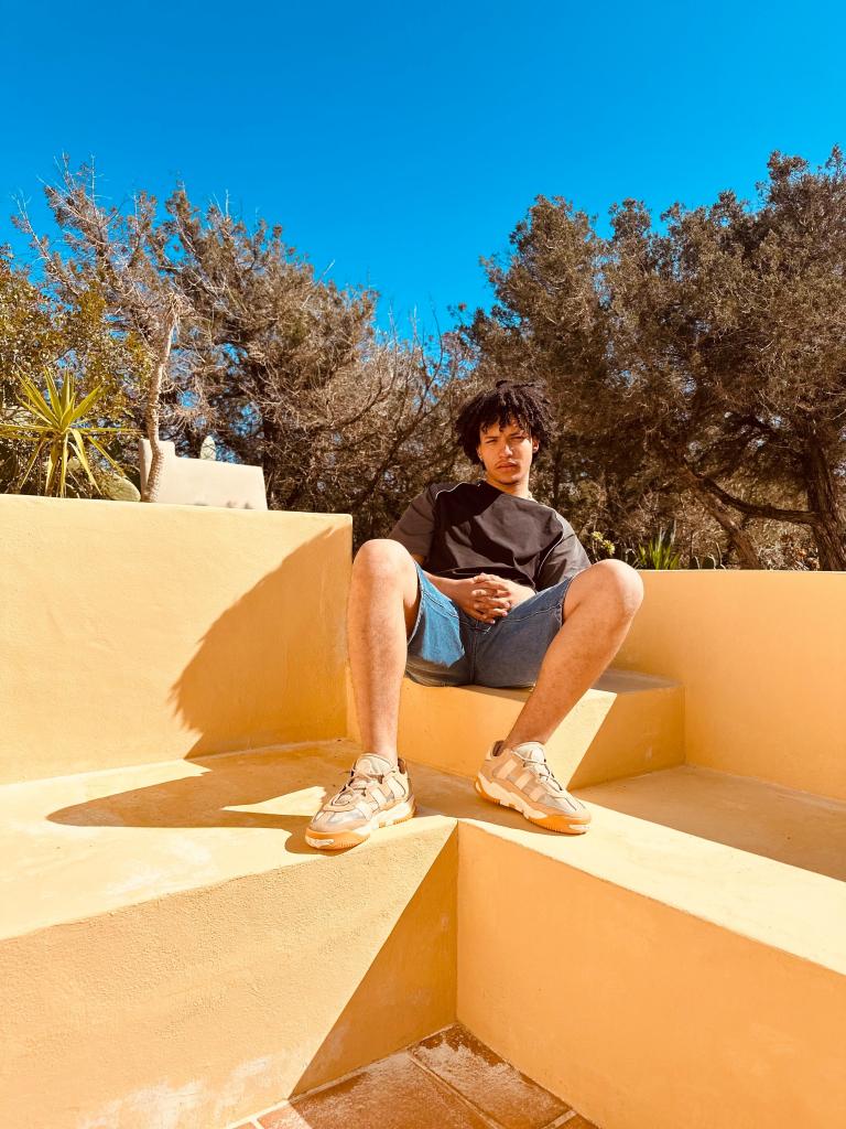 Chico busca chica en Pontevedra: 