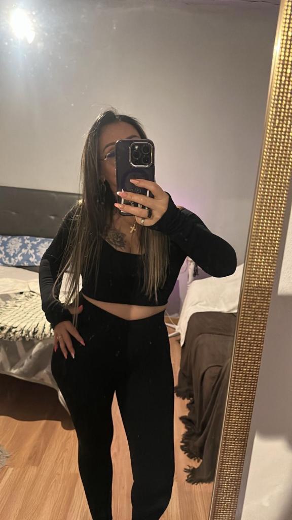 Chica busca chico en Murcia: 