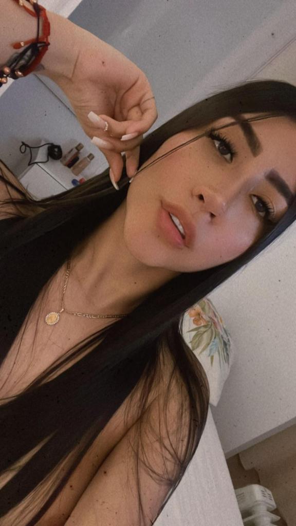 Chica busca chico en Barcelona: 