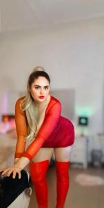 641627295: Chica busca chico en Barcelona