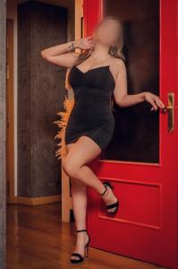 662448154: Chica busca chico en Navarra