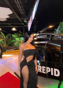 677375060: Chica busca chico en Barcelona