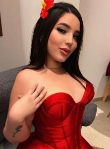 631700802: Chica busca chico en Ibiza