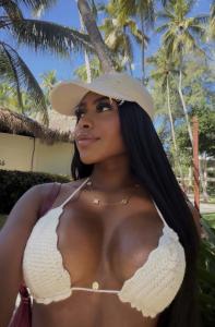 666305275: Chica busca chico en Lugo