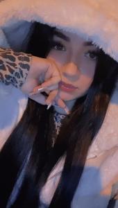 663736078: Chica busca chico en Sevilla