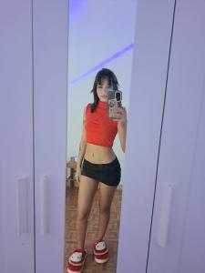 613857452: Chica busca chico en La Coruña