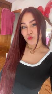 695323488: Chica busca chico en Cáceres