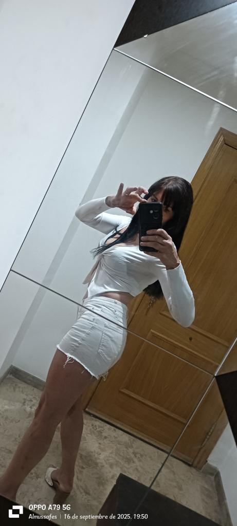 664400221: Chica busca chico en Valencia