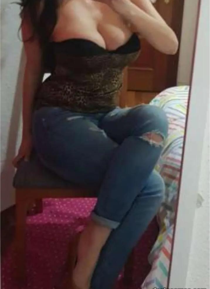 Chica busca chico en Sevilla: 
