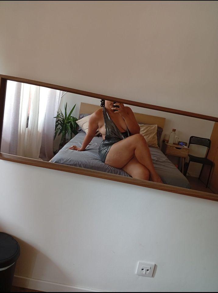 Chica busca chico en Barcelona: 