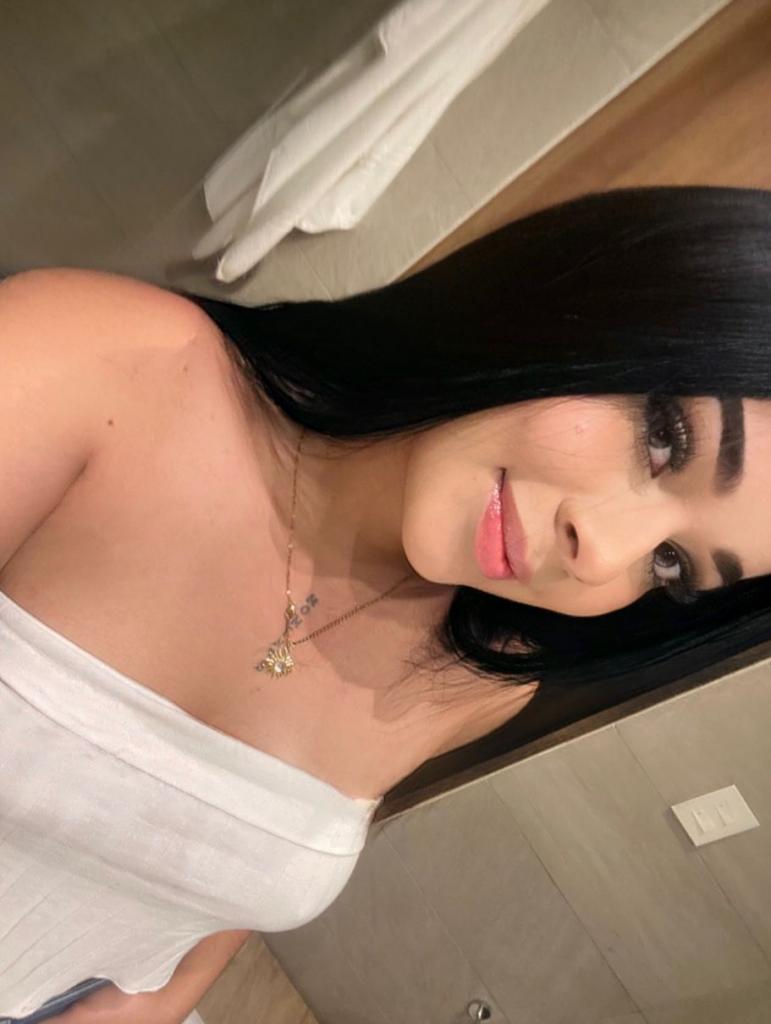 Chica busca chico en Cádiz: 