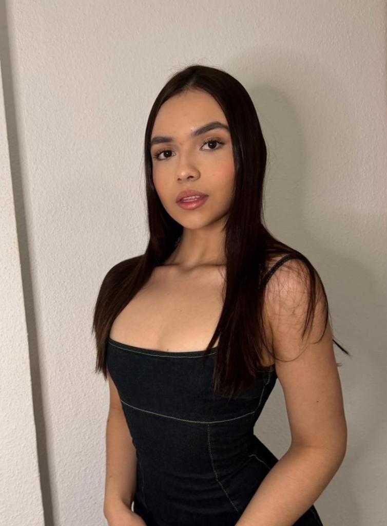 Chica busca chico en Cádiz: 