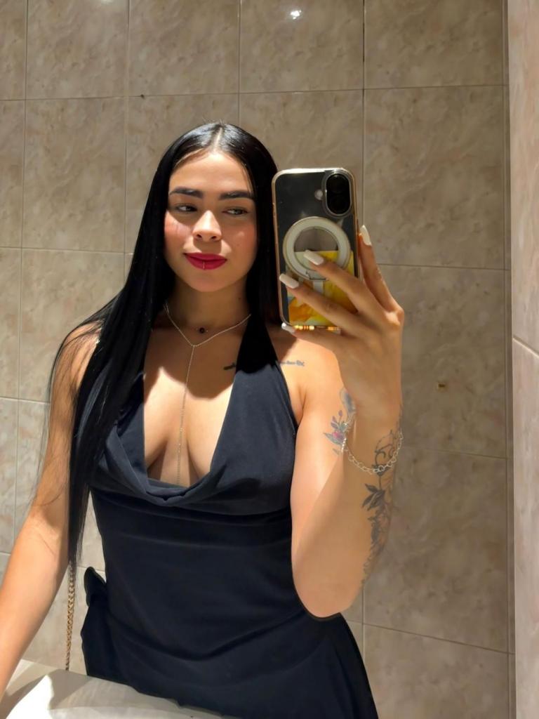 Chica busca chico en Alicante: Chica busca chico