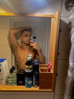 602433877: Chico busca chica en Valencia