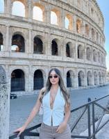 677375060: Chica busca chico en Barcelona