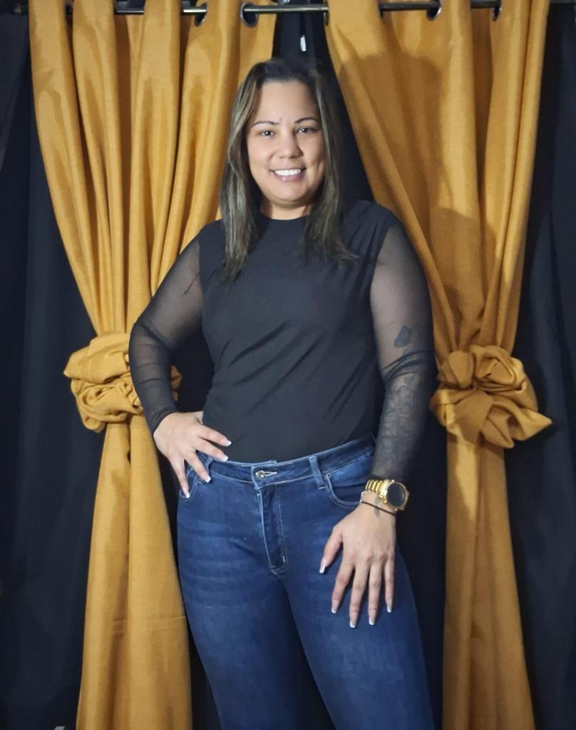 642315669: Chica busca chico en Sevilla