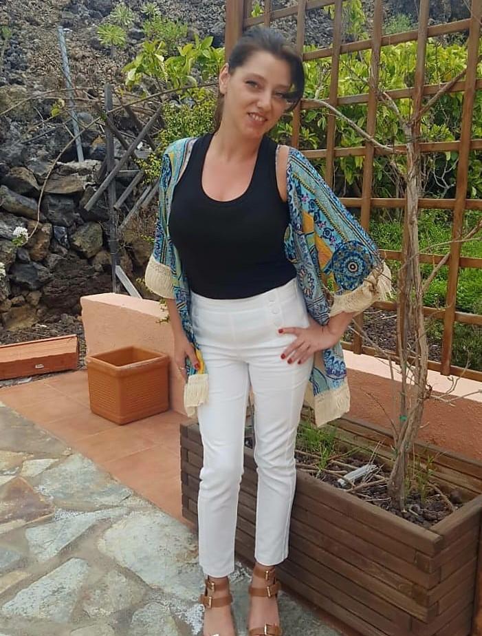 Chica busca chico en Tenerife: 