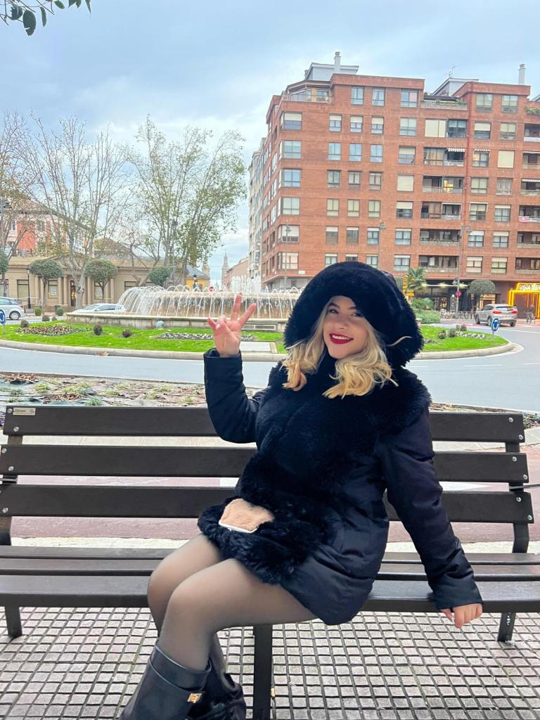 643672552: Chica busca chico en La Rioja