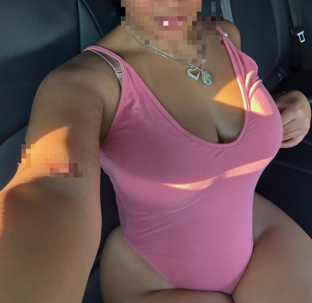 604286456: Chica busca chico en León