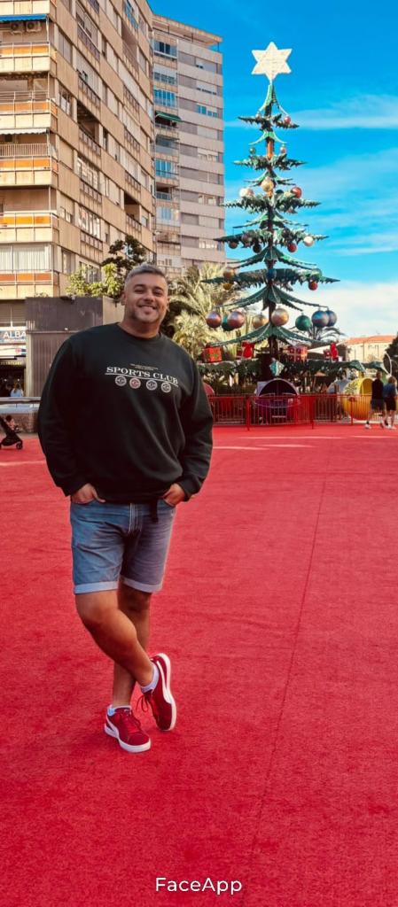 614076474: Chico busca chica en Murcia