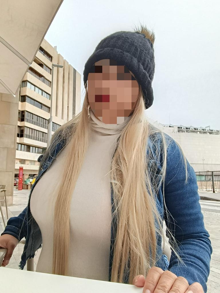 742024210: Chica busca chico en Murcia