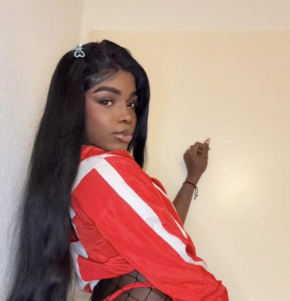 672541092: Travesti en Gerona