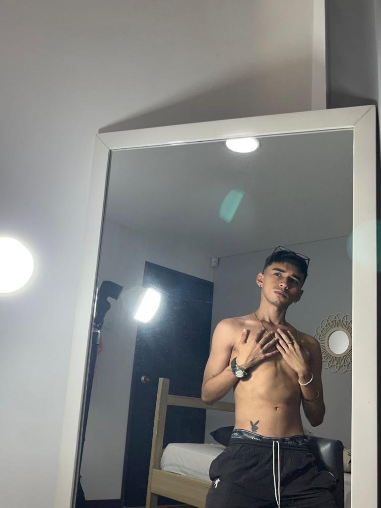 Chico busca chica en Alicante: 