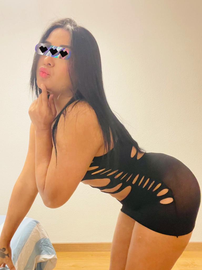 Chica busca chico en Almería: 