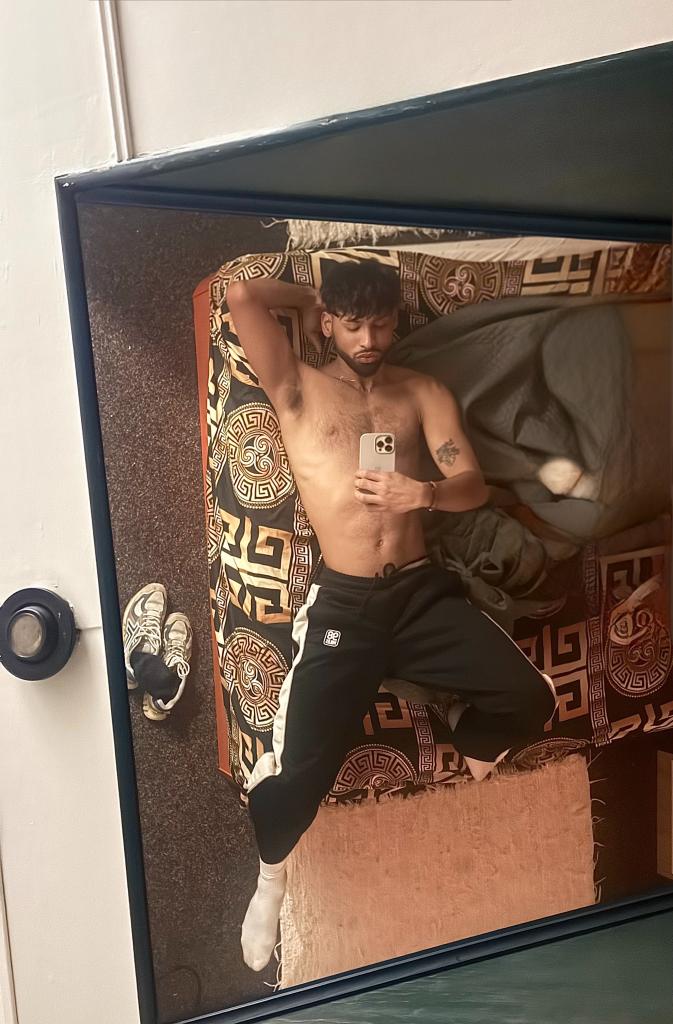 Chico busca chica en La Coruña: 