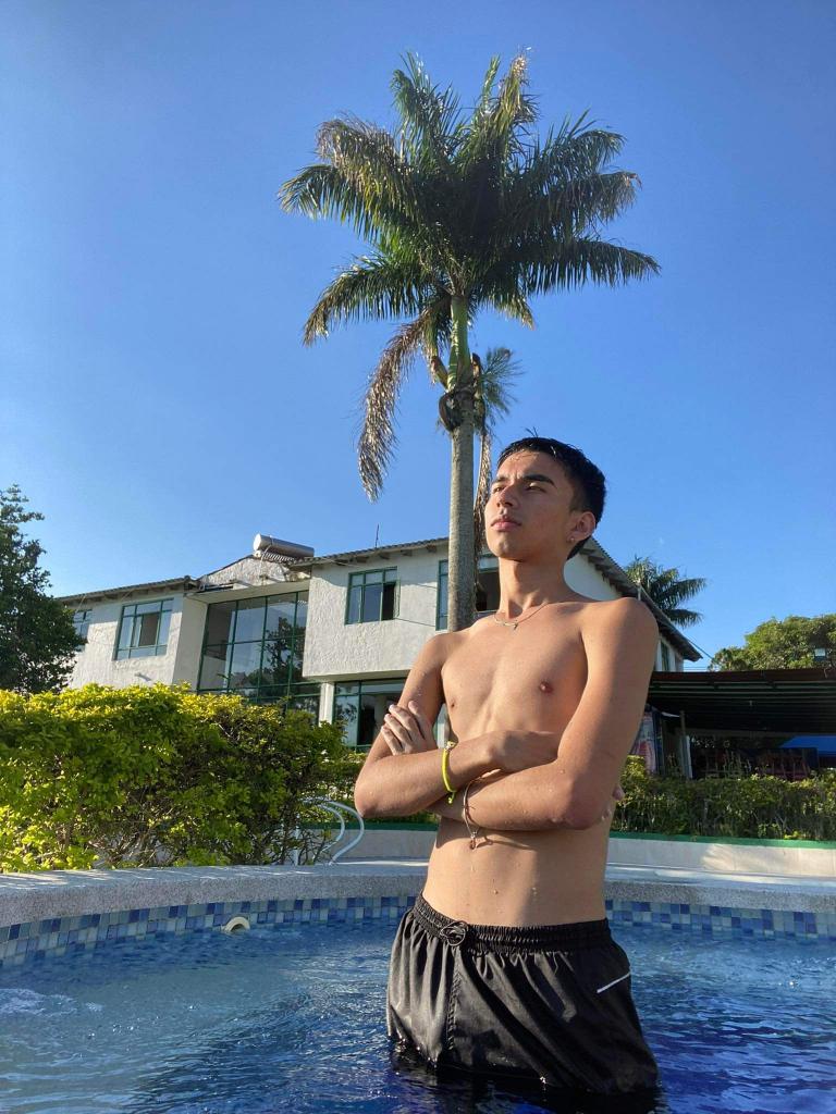 Chico busca chica en Alicante: 