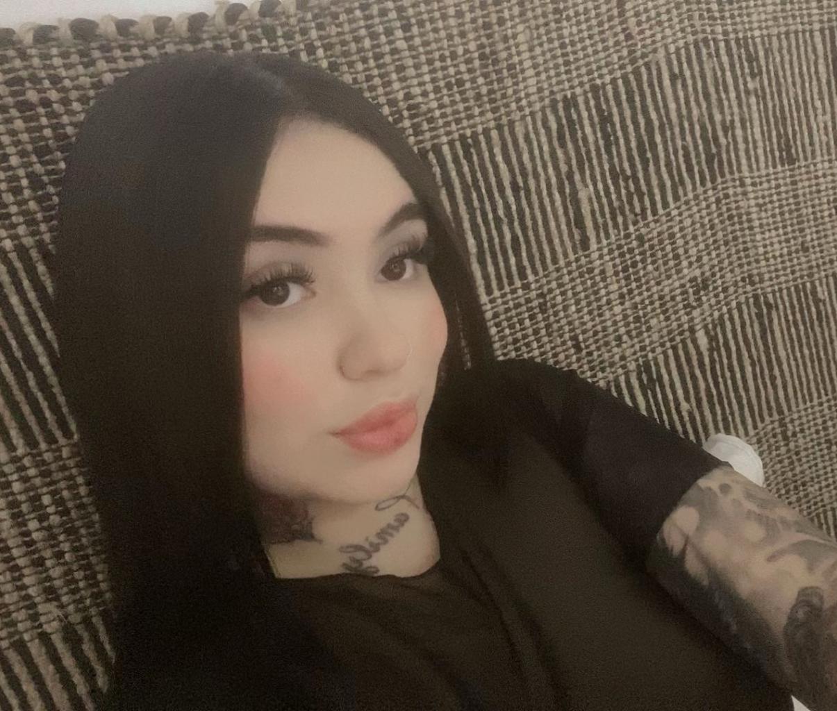 614374759: Chica busca chico en Valencia