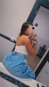 697962767: Chica busca chico en Castellón