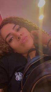 667076873: Chica busca chico en Barcelona