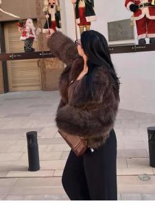 621093611: Chica busca chico en Barcelona