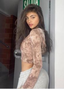 637068164: Chica busca chico en Madrid