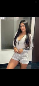 742042055: Chica busca chico en Madrid