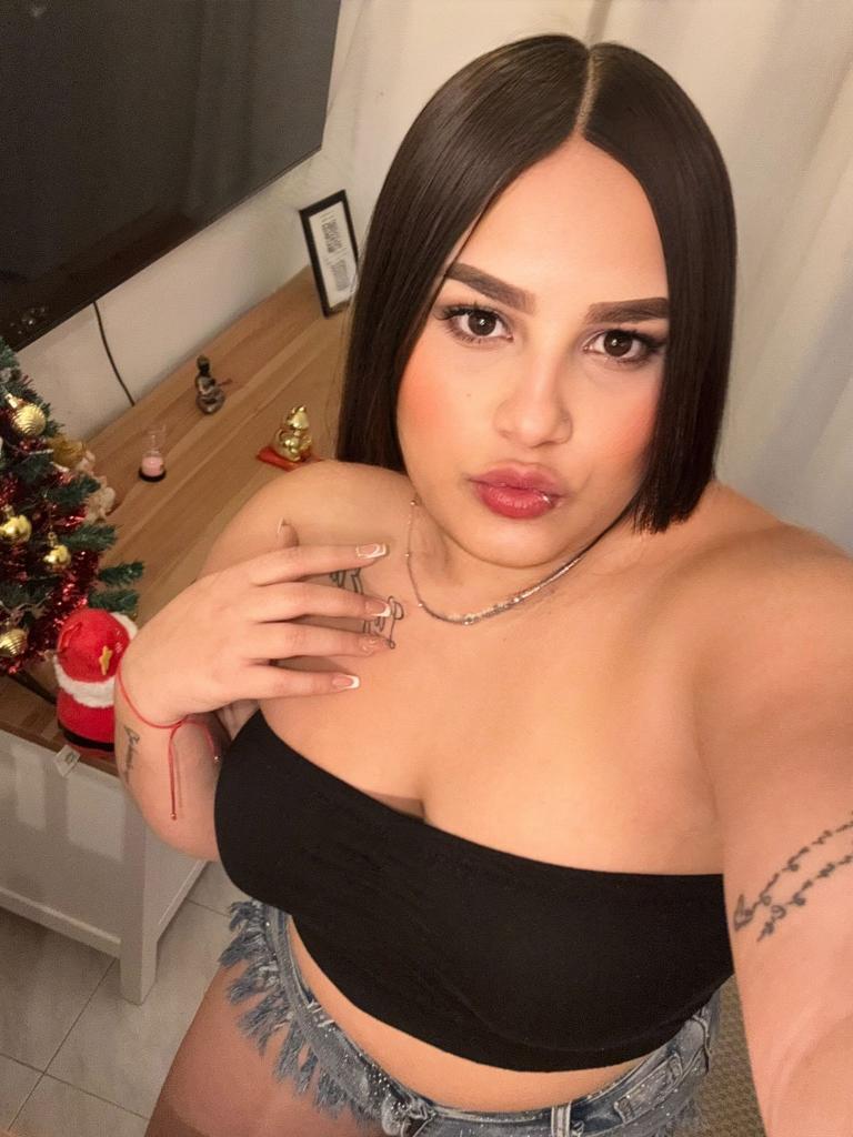 607030671: Chica busca chico en Málaga