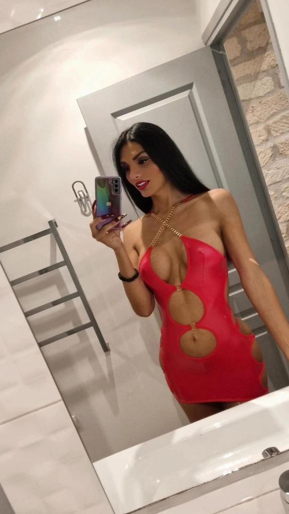 666896585: Travesti en Alicante